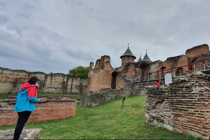 Princely Court of Târgoviște and Curtea de Argeș Monastery - Price and logistics: what $210.26 really covers