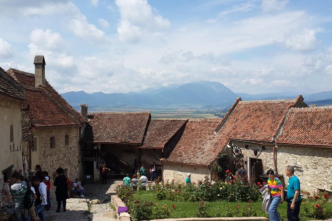 Private 6-Day Dracula Tour in Transylvania from Bucharest - Borgo Pass at night: a themed stay with a real trade-off