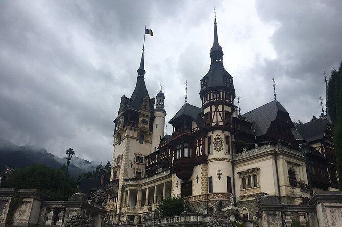 Private Day Tour from Brasov to Rasnov Fortress - Food, Breaks, and What to Expect at Meal Time