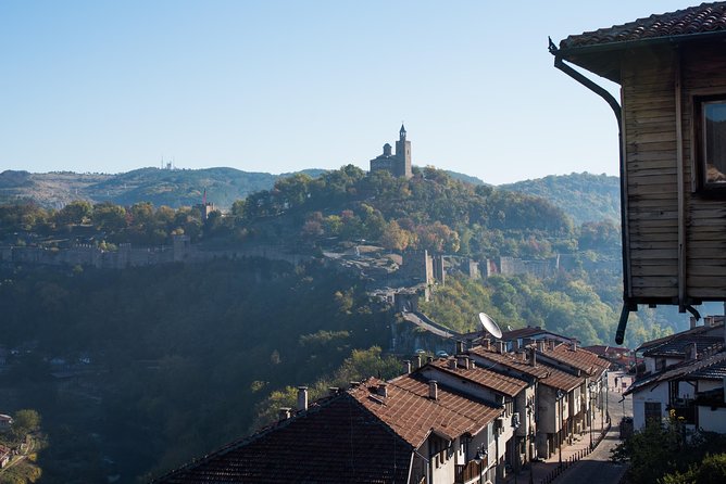 Private Day Trip to Bulgaria and Veliko Tarnovo from Bucharest - Tsarevets Fortress: the hilltop stop that sells the whole day