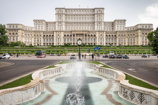 Private Guided Panoramic Tour in Bucharest by Car - Guide quality makes the difference, and you can aim for that
