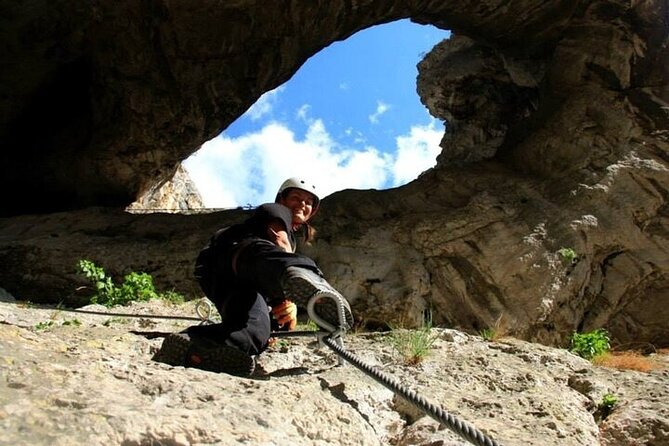 Private Hiking OR Climbing Experience in beaufitul gorges - The top photo session and the hike back: getting the reward and ending strong