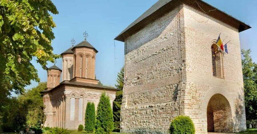 Private Tour from Bucharest to Dracula's tomb and Mogosoaia - Key things to know before you go