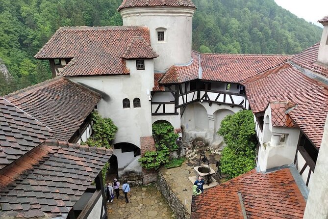 Private Tour to Dracula's Castle, Brașov City & Peleș Castle - Guide Quality, Private Pace, and the Valericâ Factor