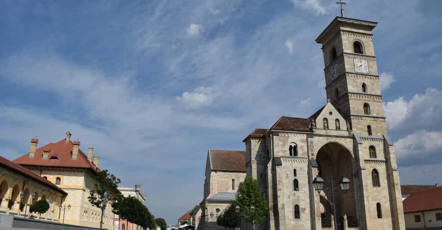 Private tour to Turda Salt Mine, Rimetea and Alba Iulia - Key things that make this day work