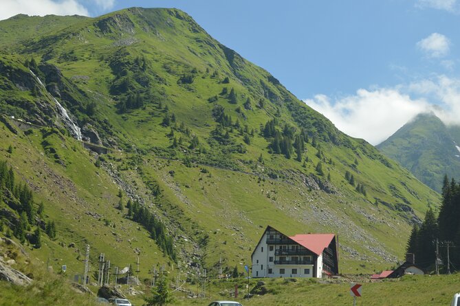 Private Transfagarasan Road Scenic Tour from Bucharest - Why the Transfăgărășan drive is worth the early start