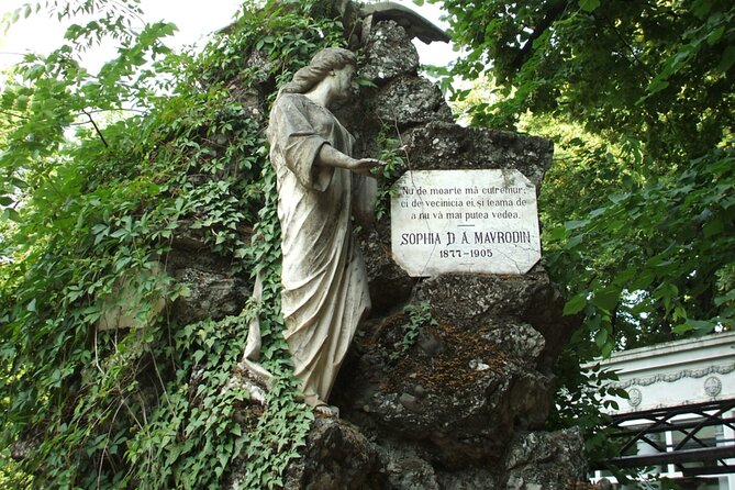 Quest Experience in Bellu Cemetery Bucharest - Quick reasons to try the Bellu Cemetery quest