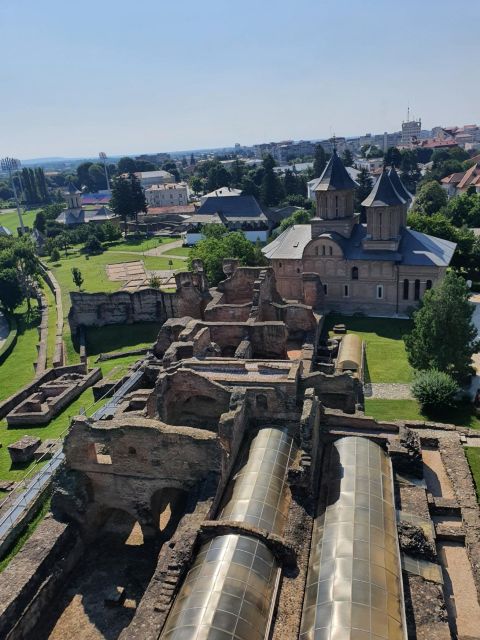 Real Dracula Princely Court and Real Dracula's Fortress - Tragoviste Fortress details you can actually picture
