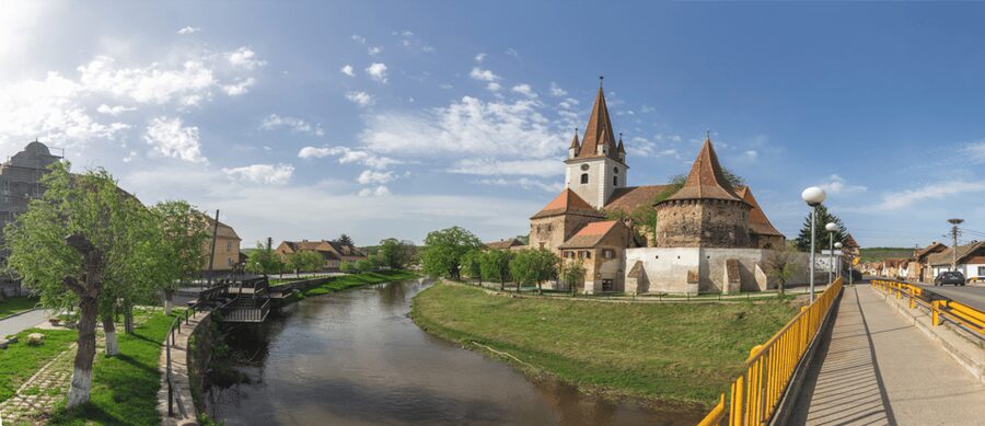 SB02-Half day Surroundings of Sibiu:Saxon Heritage &Villages - Bâlea Lake and the Waterfall Break, What the Pause Really Gives You