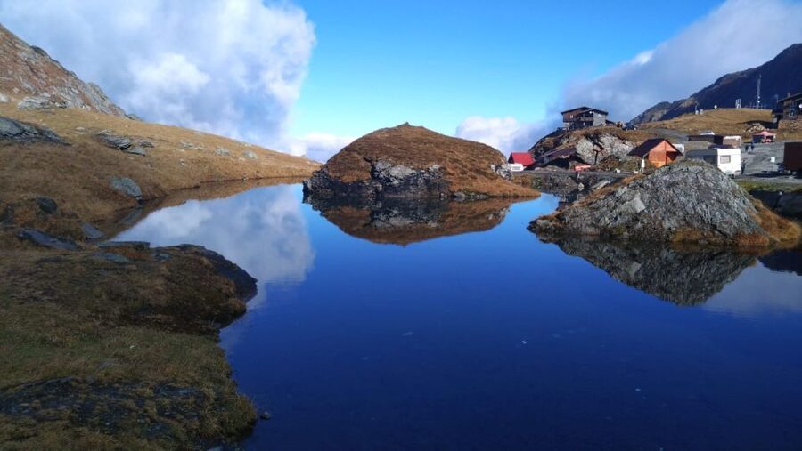 SB05 - Carpathian Heights: Hiking to Bâlea Cascada & Lake - Who this hike is perfect for, and who should skip it