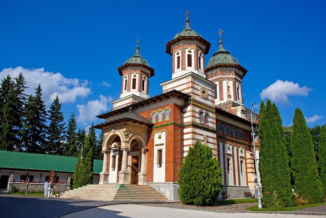Sinaia - from the Bandits' Nest to the Cradle of the Romanian Dynasty - Sinaia at the Foot of Bucegi Mountains: a compact royal playground