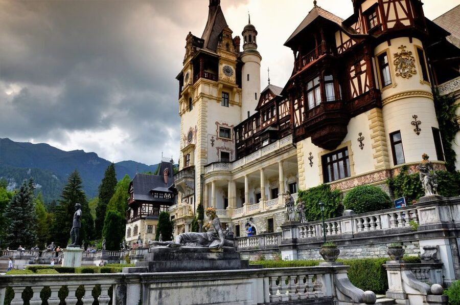 Sinaia: Peleș Castle Tour with An Expert Guide - Ground-floor highlights: reception grandeur and the four-season statues