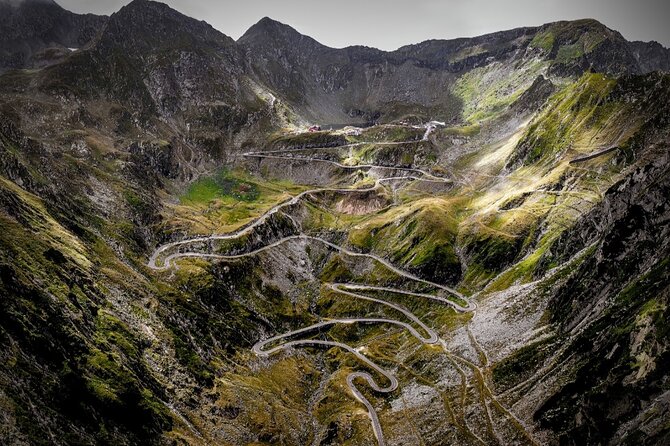 Small group max 7, Transfăgărășan the Top Gear Road - Capra Waterfall stop: a short reset for legs and eyes