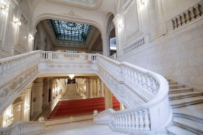 Spanish & Italian guided tour - Palace of Parliament - Getting in smoothly: security, timing, and what to bring