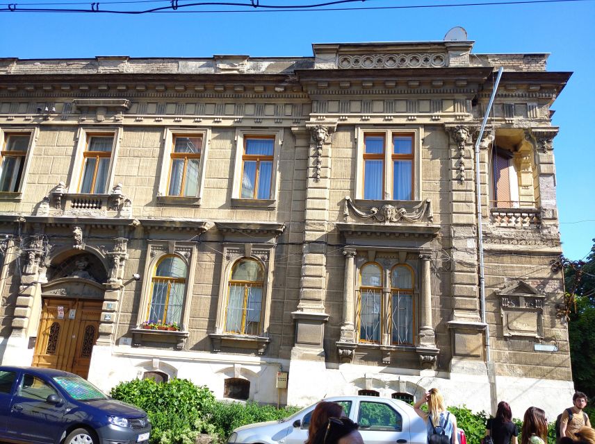 Timisoara Dream Tour in Elisabetin Neighborhood - Quick hits before you go