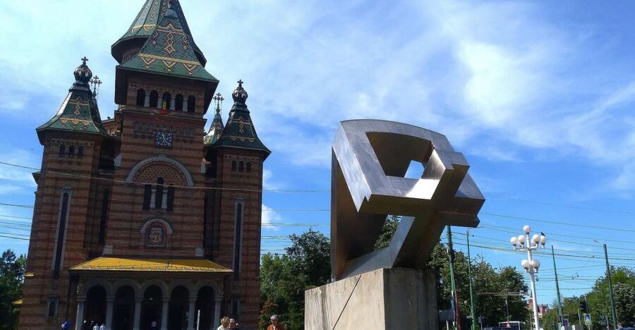 Timisoara: Grand Communism Tour - Meeting at Orthodox Cathedral, then SCARTZs Communist Customer Museum