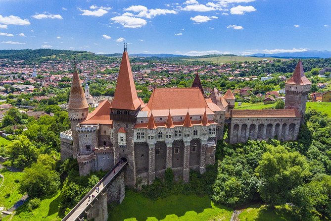 Tour to Corvin Castle in Hunedoara & Alba Iulia - Guides, and why their style changes your day