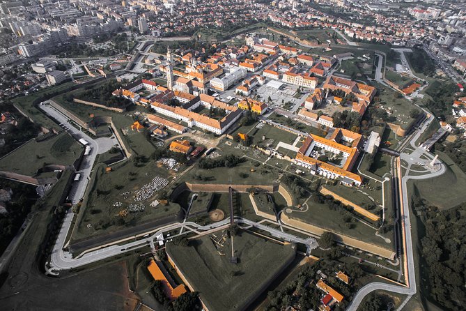 Tour to Corvin Castle in Hunedoara & Alba Iulia - Timing, meeting point, and how the day is paced
