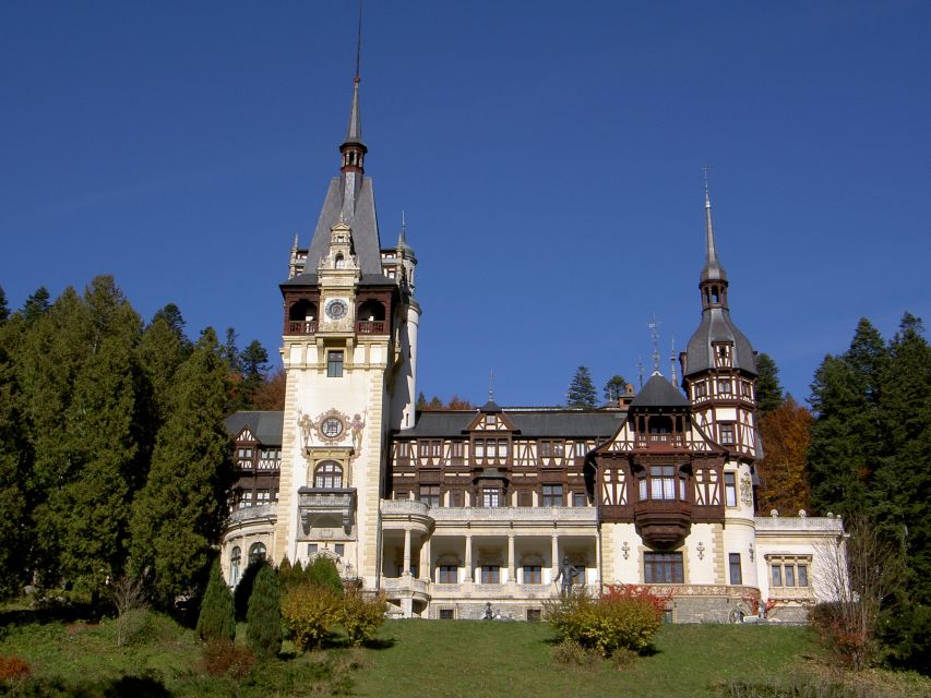 Transylvania: Cultural Full-Day Trip by Minivan - Sinaia Monastery: late 17th-century architecture with art you can spot