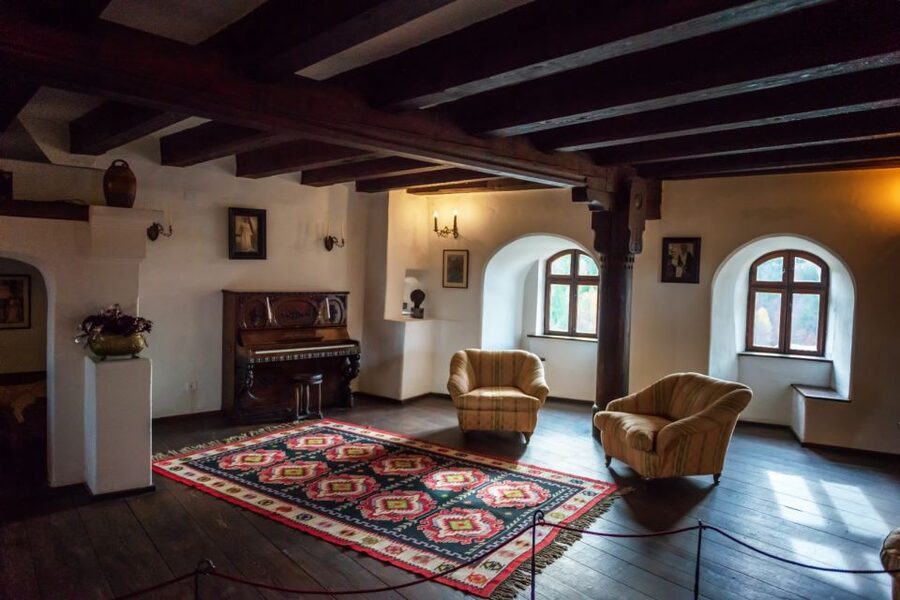 Transylvania Tour: Dracula's Castle, Peles Palace & Brasov - Key highlights worth showing up for