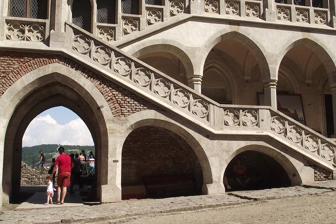 Turda Salt Mine and Hunedoara Corvin Castle from Cluj - Meeting at 8:30 am in Cluj, and how the day flows
